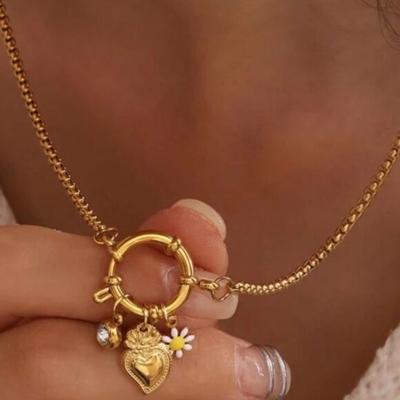 Gold Heart and Flower Charm Necklace N802 - Picture 2 of 5